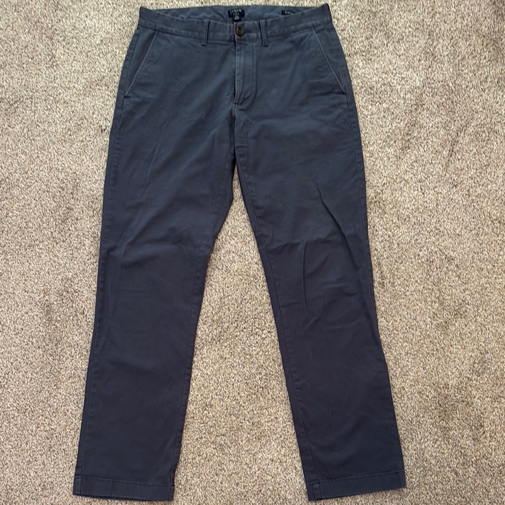 J. Crew straight-fit flex chino pant. 31x32. EUC!